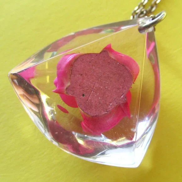 Vintage pink rose pendant necklace - Picture 4 of 6